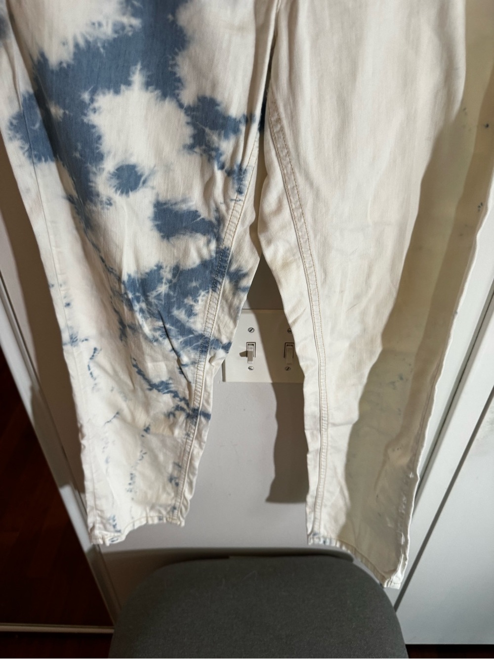 ISABEL MARANT Tie-Dye White & Blue Skinny Jeans - Picture 3 of 7